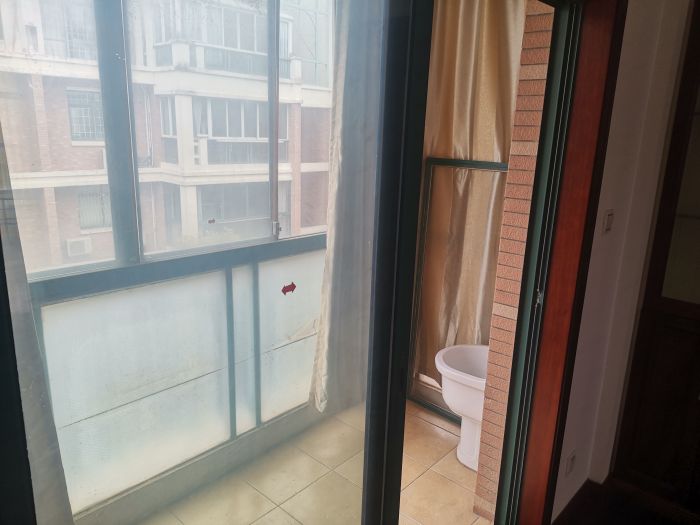 凤凰莱茵苑 3室2厅2卫 200m&sup2;