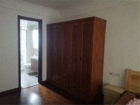 中海碧林湾 3室2厅2卫 140m&sup2;