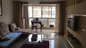 天虹花园 5室2厅2卫 219m²