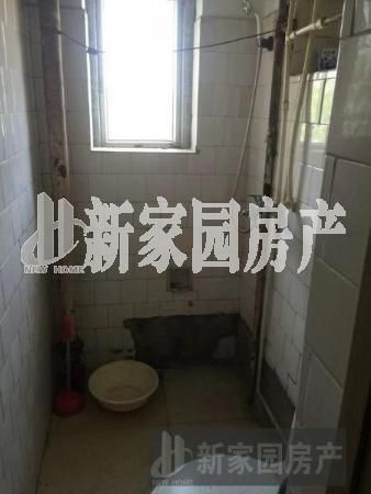 任港路新村 2室1厅1卫 65m&sup2;