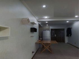 凤凰莱茵苑 1室1厅1卫 42m&sup2;