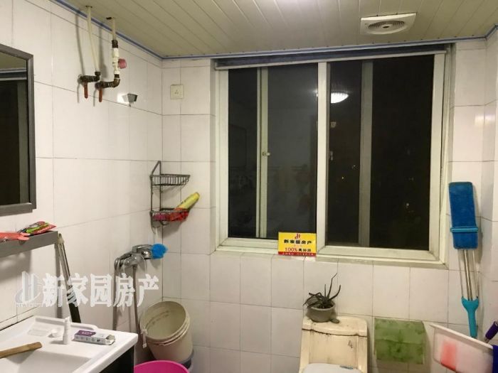 德民花苑东区 3室2厅2卫 131m&sup2;