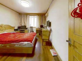 东昇花园 3室1厅1卫 95m&sup2;