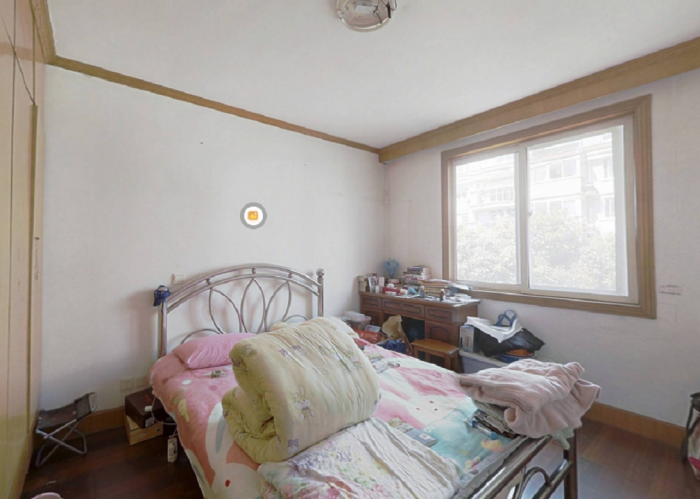 朝晖花园 3室2厅2卫 130m&sup2;