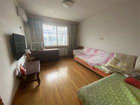 北濠桥东村 3室2厅2卫 94m&sup2;