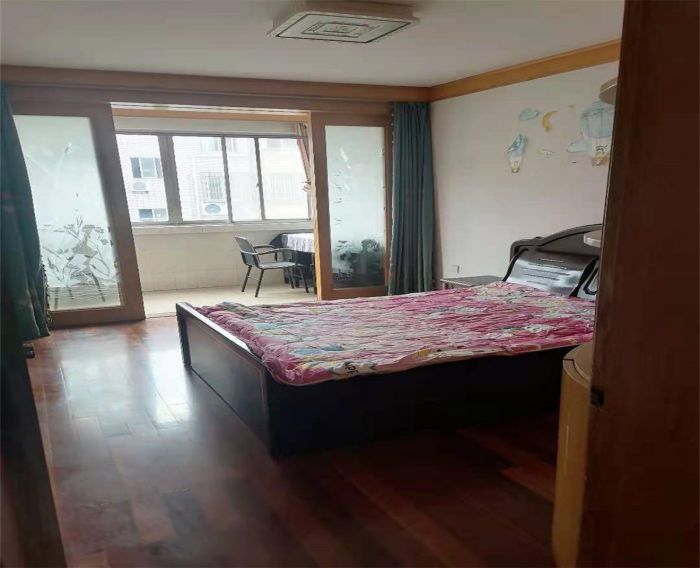 华侨花苑 2室1厅1卫 80m&sup2;