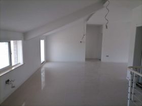 濠西园 6室3厅3卫 150m&sup2;