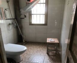 启秀路20号 1室1厅1卫 45m&sup2;