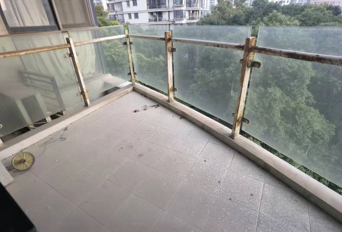 中南世纪城北区 3室2厅2卫 150m&sup2;