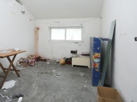 紫东花苑 6室1厅2卫 198m&sup2;