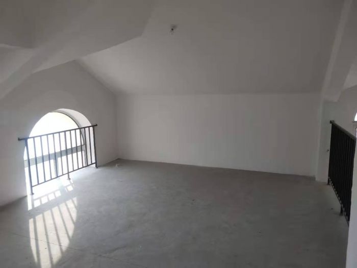 军山花园 4室2厅4卫 255.00m&sup2;