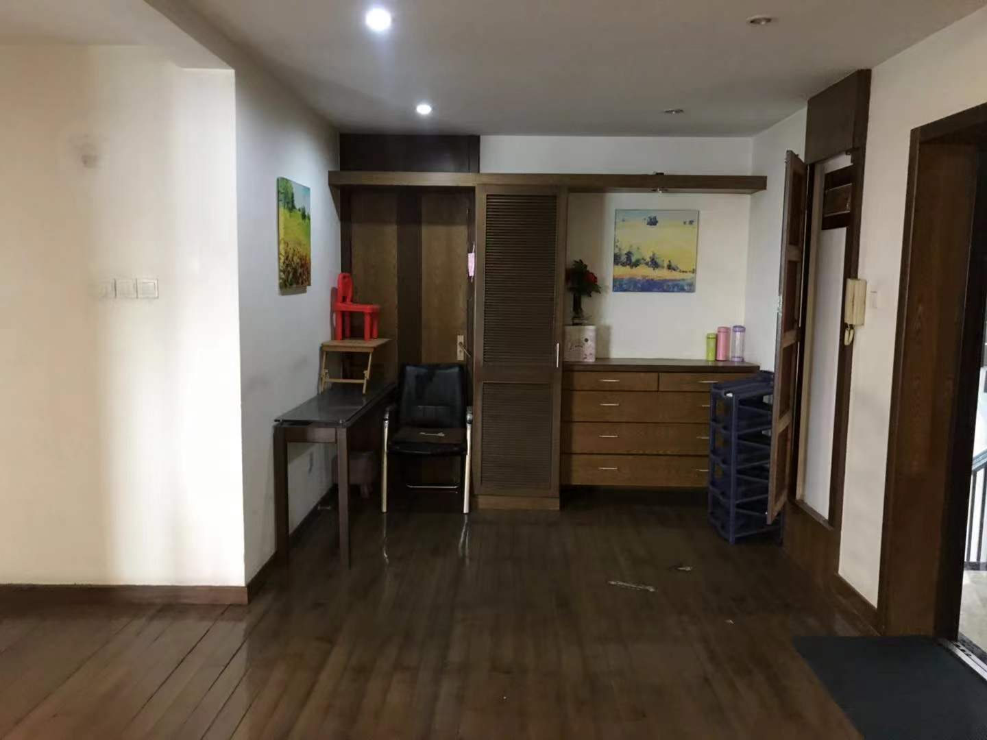 都市华城 4室2厅3卫 210m&sup2;