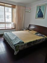 海港新村 3室2厅2卫 135.8m&sup2;