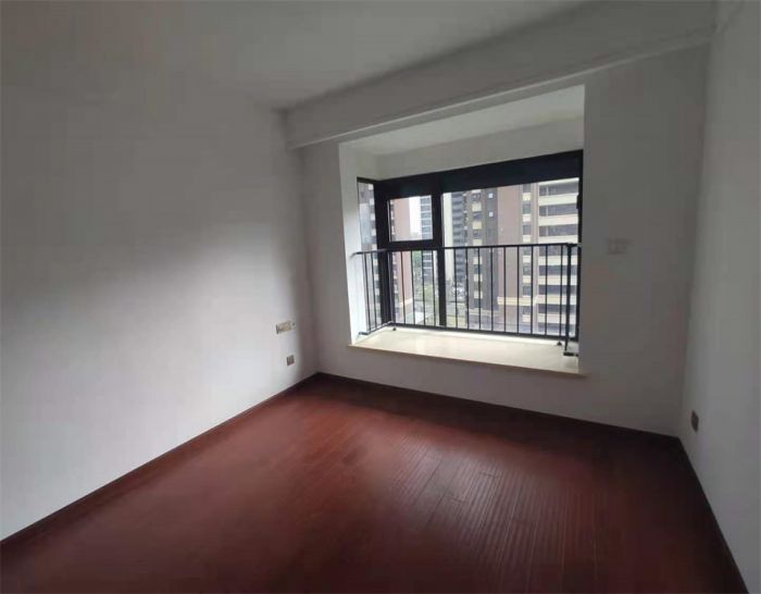 林肯公园 3室2厅1卫 92m&sup2;
