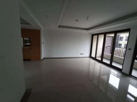 富力半岛花园 3室2厅2卫 130m&sup2;
