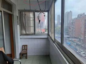 南川园 3室2厅1卫 92m&sup2;