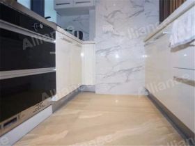凤凰文化广场 3室2厅1卫 146.00m&sup2;