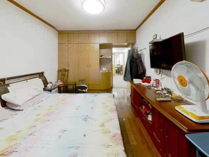 东昇花园 3室1厅1卫 95m&sup2;
