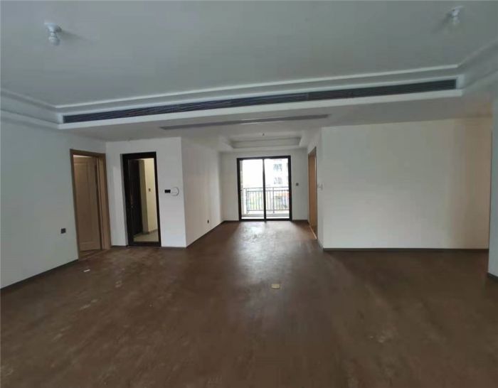 春风南岸东园 4室2厅3卫 215m&sup2;