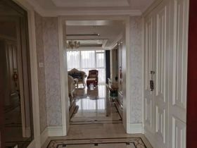 藏珑 4室2厅3卫 251m&sup2;
