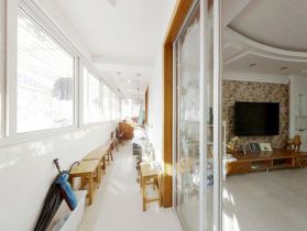 滨河东城 3室2厅2卫 140m&sup2;