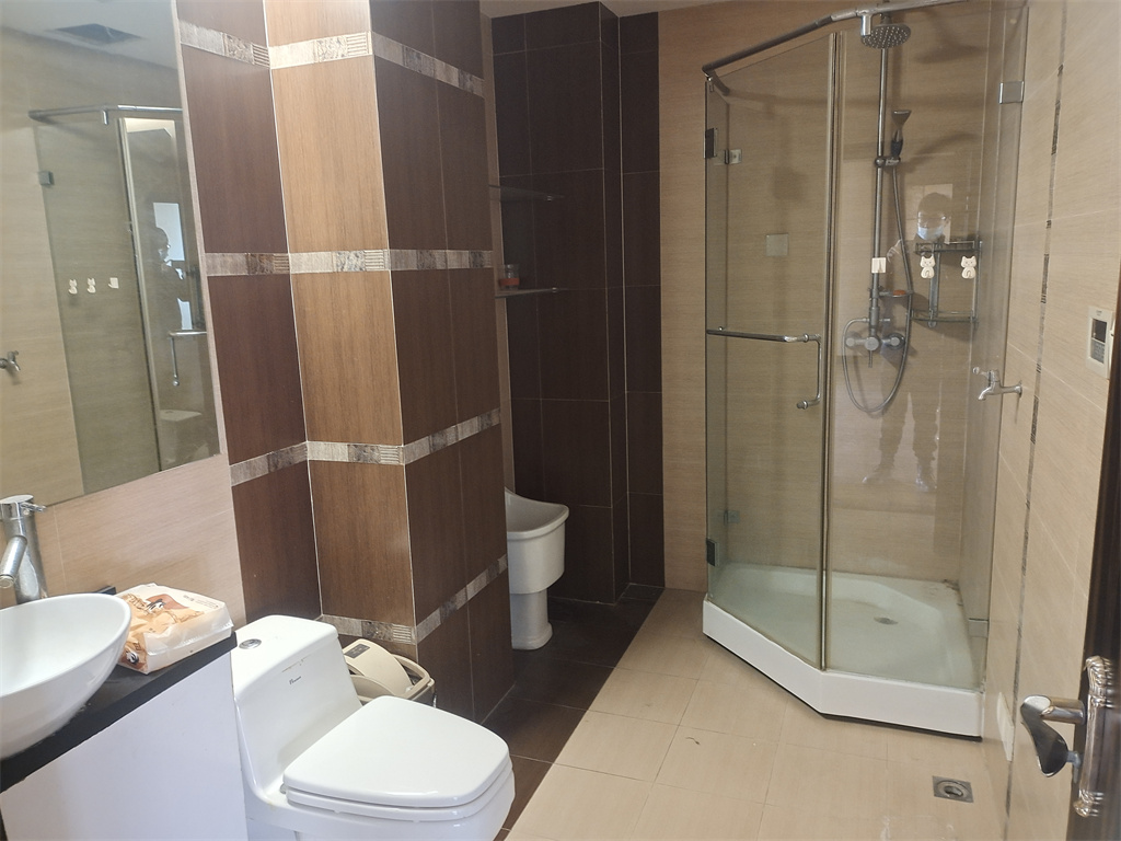 北濠大厦 3室2厅2卫 115m&sup2;