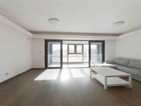 雍华府 3室2厅2卫 118m&sup2;