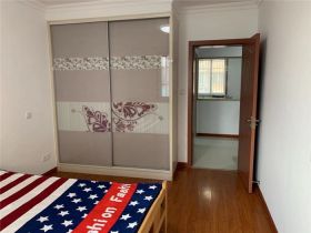 紫东花苑 3室1厅1卫 75m&sup2;