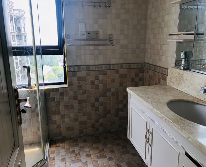 德诚翠湖湾 3室2厅2卫 135m&sup2;
