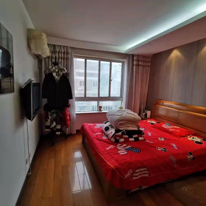 天润家园 4室2厅2卫 158m&sup2;
