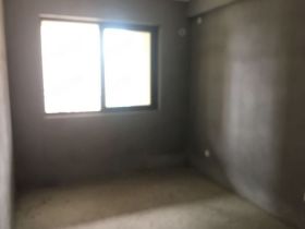 华强城 3室2厅1卫 106m&sup2;