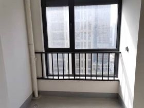 翠园 3室2厅2卫 135.21m&sup2;