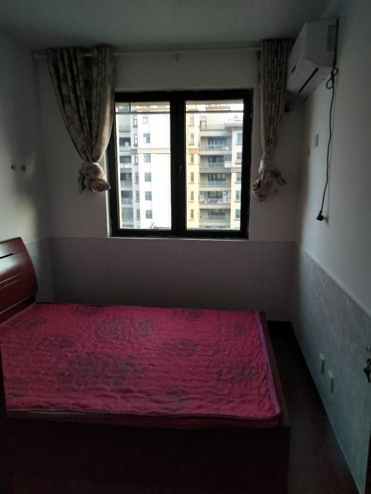 中港翡翠城 3室2厅1卫 89m&sup2;