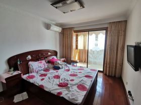五一新村 3室2厅1卫 142m&sup2;