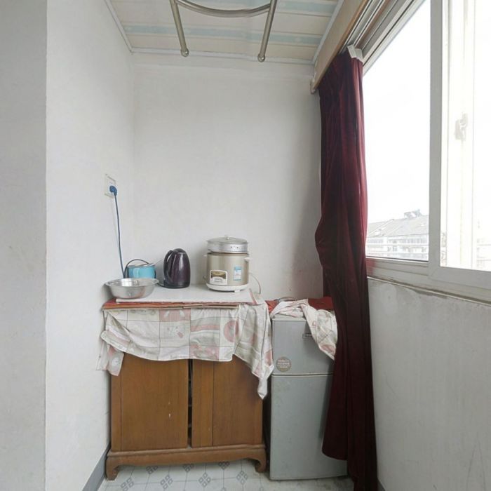 越江新村 5室2厅2卫 124m&sup2;