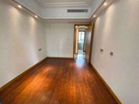 中南世纪花城三期 4室2厅2卫 140m&sup2;