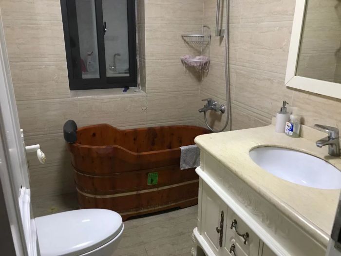 意邦绿墅湾 3室2厅2卫 143m&sup2;