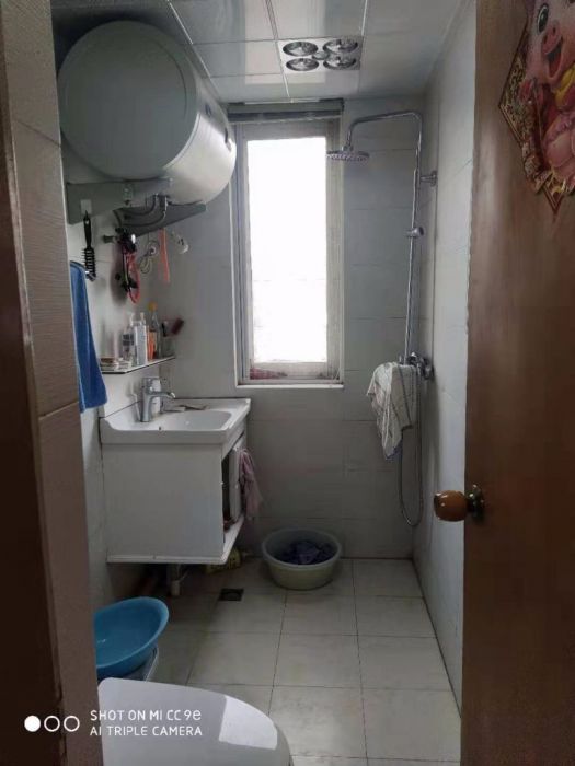 易家桥新村 2室1厅1卫 61m&sup2;