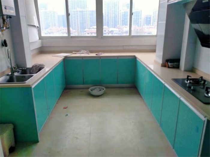 春晖花园 3室2厅2卫 130m&sup2;