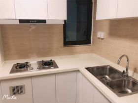 绿地新里城 3室2厅1卫 90m&sup2;