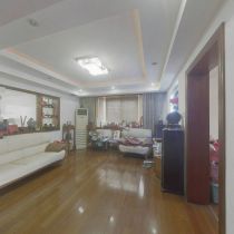 城南二村 4室2厅2卫 155.00m²