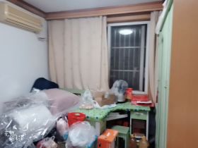 新龙花苑 6室3厅3卫 223.24m&sup2;