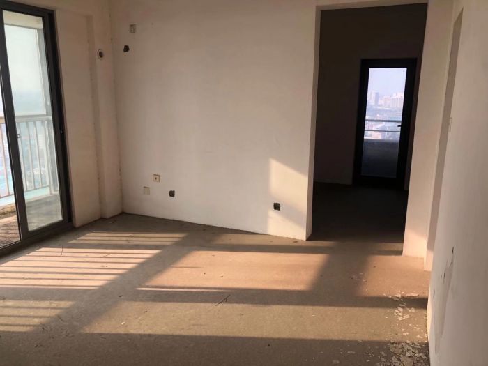景华城 3室2厅2卫 160.8m&sup2;