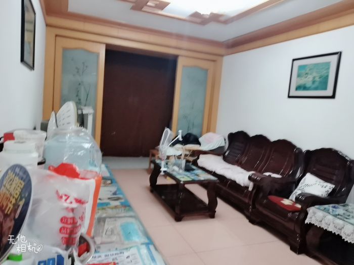新龙花苑 6室3厅3卫 223.24m&sup2;