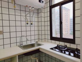 光明东村 1室1厅1卫 51m&sup2;