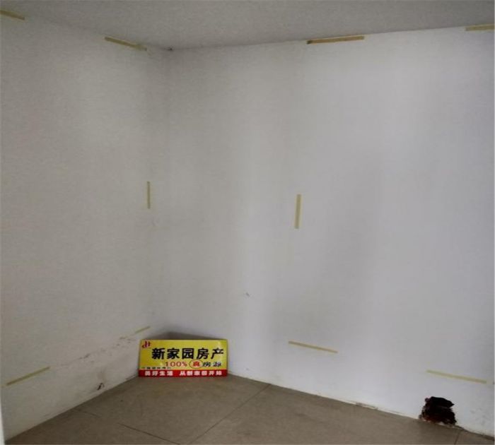 鸿运大厦 3室2厅1卫 128m&sup2;