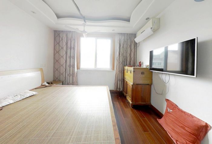 星景花园 3室2厅1卫 125m&sup2;