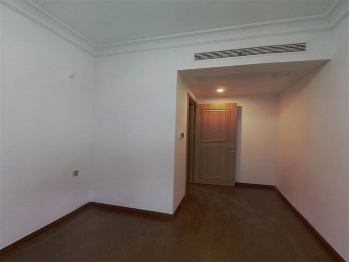 雍华府 4室2厅2卫 136.2m&sup2;