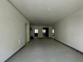 红星嘉苑 3室2厅1卫 128m²