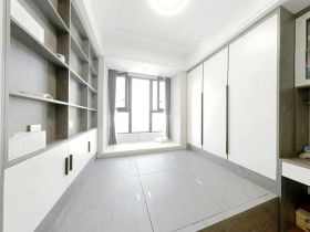 绿城沁园 3室2厅2卫 133m&sup2;